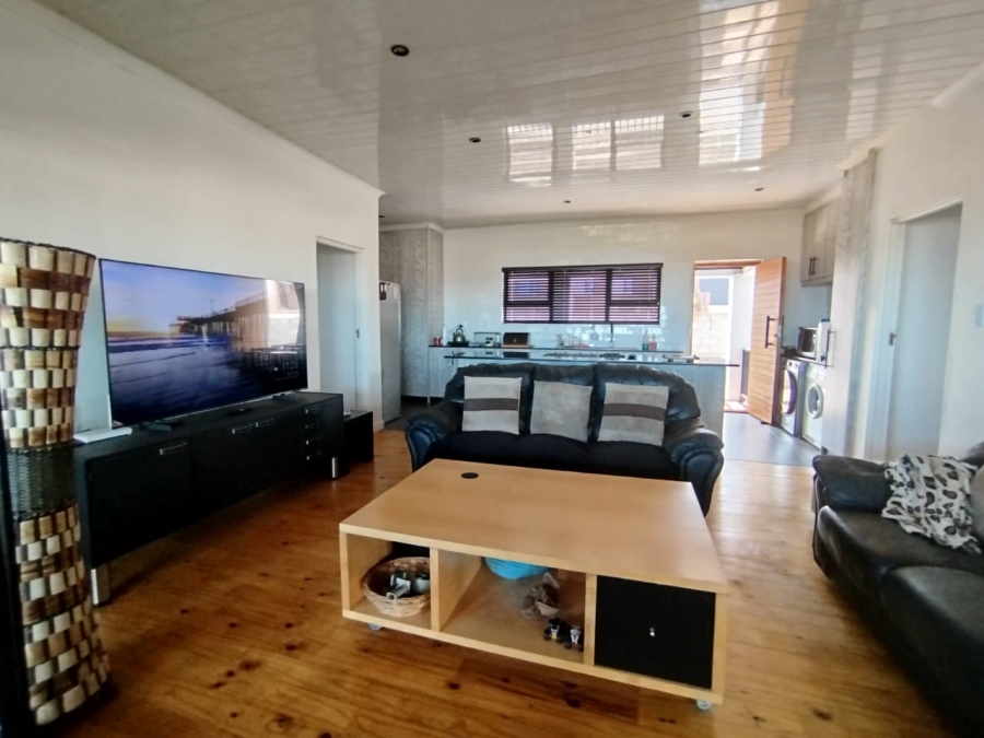 2 Bedroom Property for Sale in Bayview Western Cape